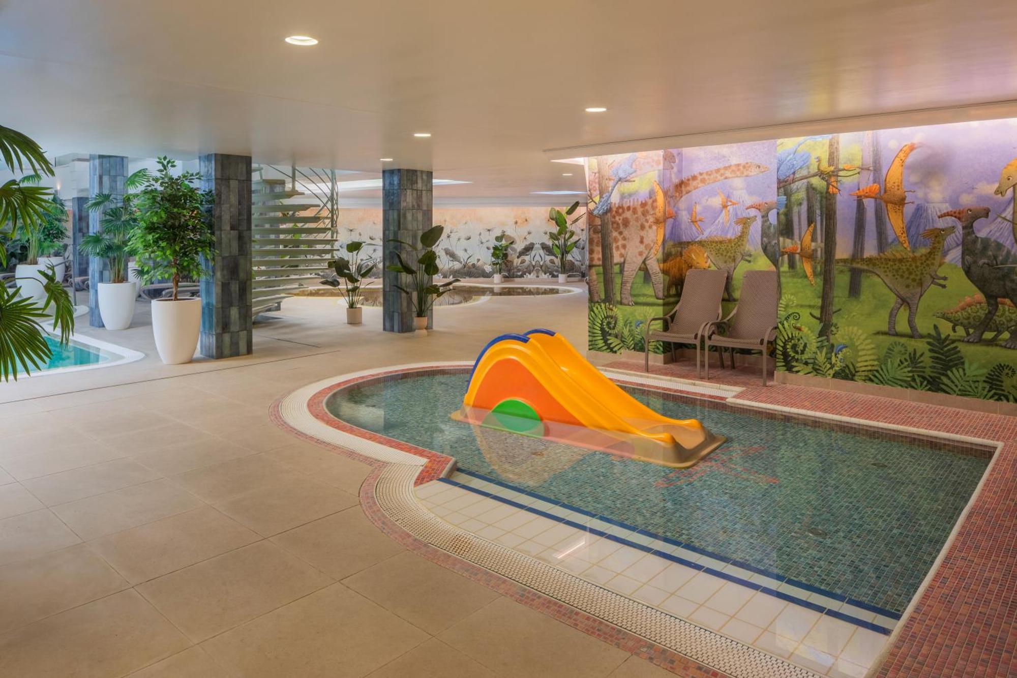 Atlantis Wellness & Conference Hotel